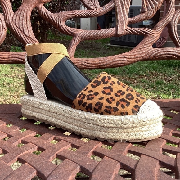 💋NWT BTQ Forever Platform Jute Vegan Suede Leopard Print Ankle Strap Sandal - Picture 2 of 10